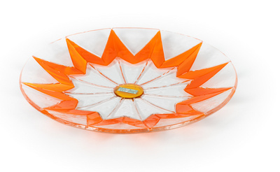 Orange star-shaped glass bowl (diam. 30 cm)